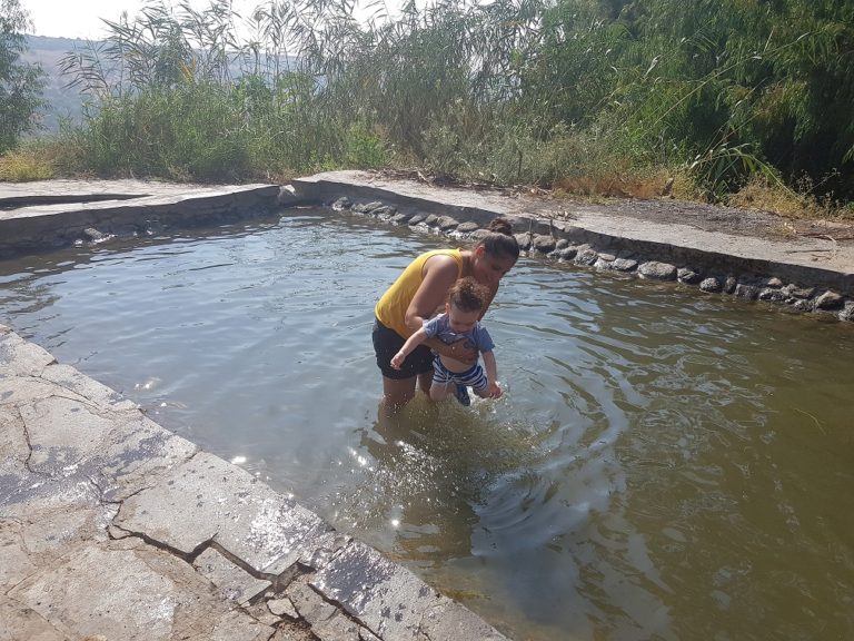 דיר עזיז ומעיין עין כנף