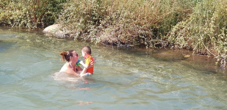 המעיין הכורדי בלב העיר קרית שמונה – נחל הזהב