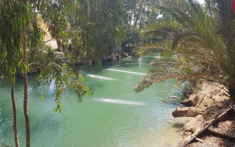 רוב רוי – שייט קיאקים על הירדן בצפון