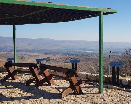 מצפה דדו במטולה - בפסגת הר צפייה