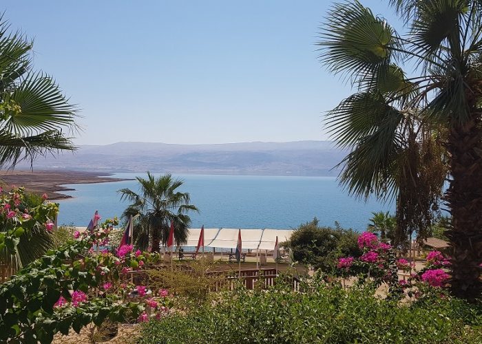 חוף קליה צפון ים המלח