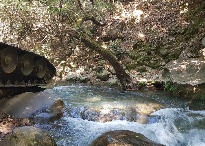 הטנק הסורי ההפוך בבניאס