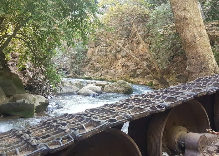 הטנק הסורי ההפוך בבניאס