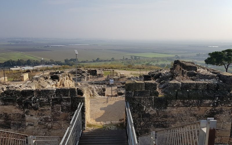 תל יקנעם – טיול חוויתי בפארק ארכיאולוגי עם תצפיות נוף