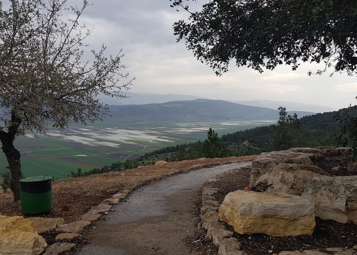 תצפית על בקעת נטופה בדרך נוף הר תורען