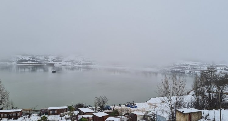 ברכת רם רמת הגולן בשלג