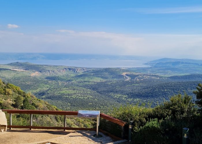 מצפה כנרת במושב אמירים – תצפית מרהיבה על הרי הגליל והכנרת