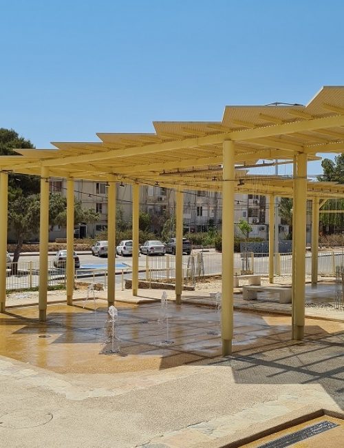 פארק הקשת מצפה רמון – על שם בוני ונורמן וויס