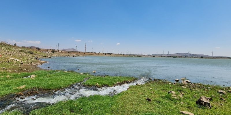 מאגר בנטל – המעיין החם לצד הר ומאגר בנטל