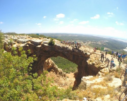 מערת הקשת פארק אדמית