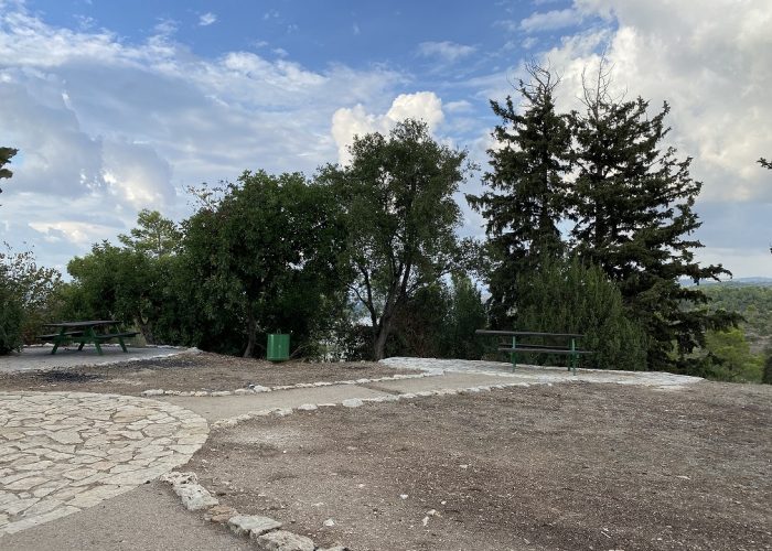 שביל הבריחה ותצפית עופר ביער חוף הכרמל – יער עופר